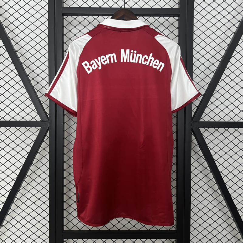 Retro Bayern Munich 03/04 Home Jersey - Image 3